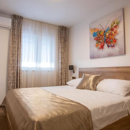 Rooms & Apartments Toni สโตเบรช ภายนอก รูปภาพ