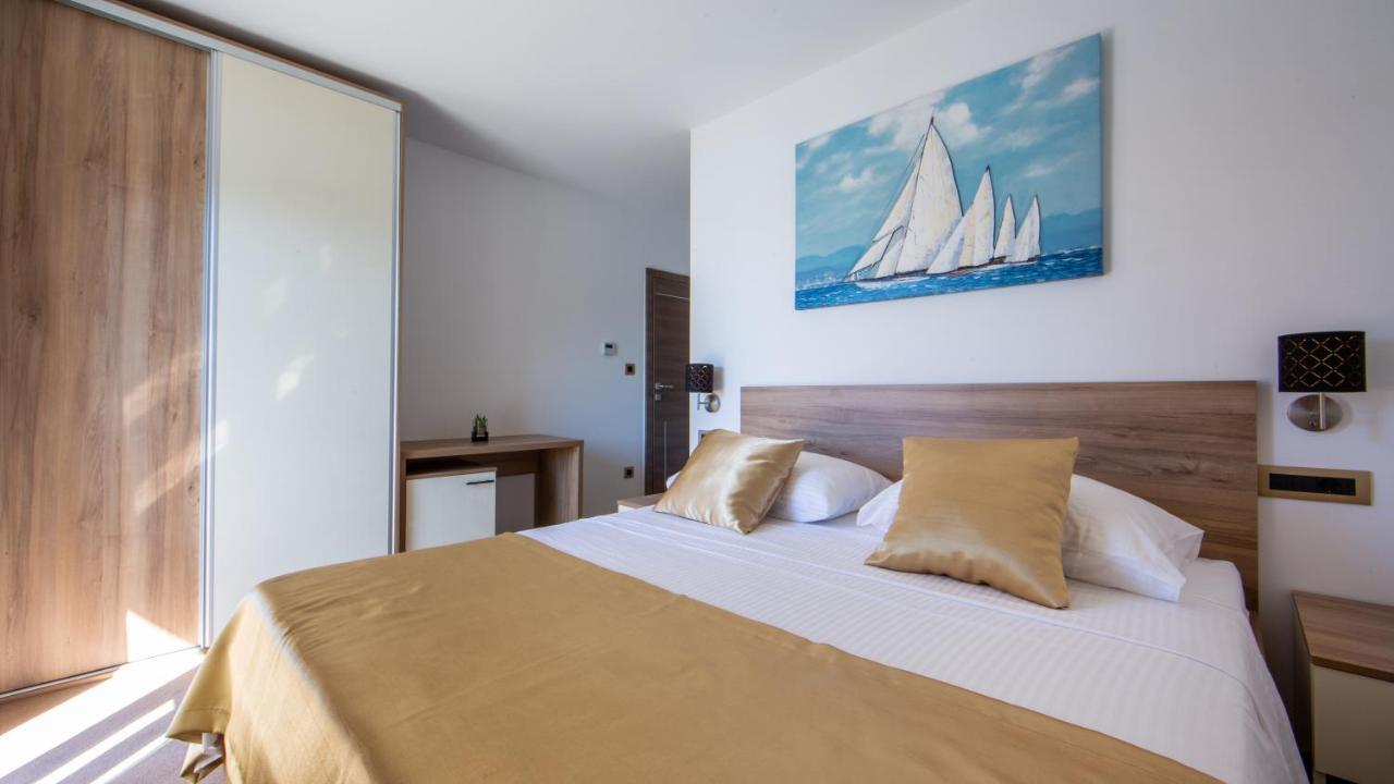 Rooms & Apartments Toni สโตเบรช ภายนอก รูปภาพ