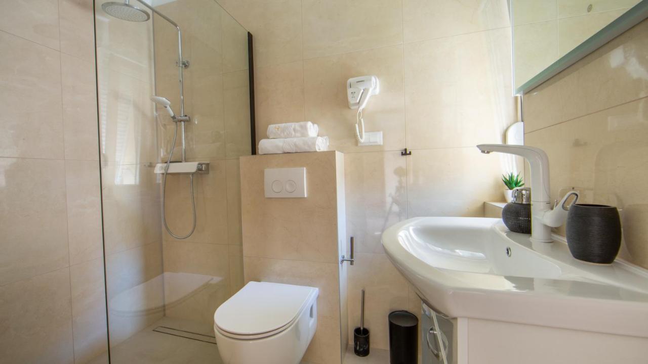 Rooms & Apartments Toni สโตเบรช ภายนอก รูปภาพ