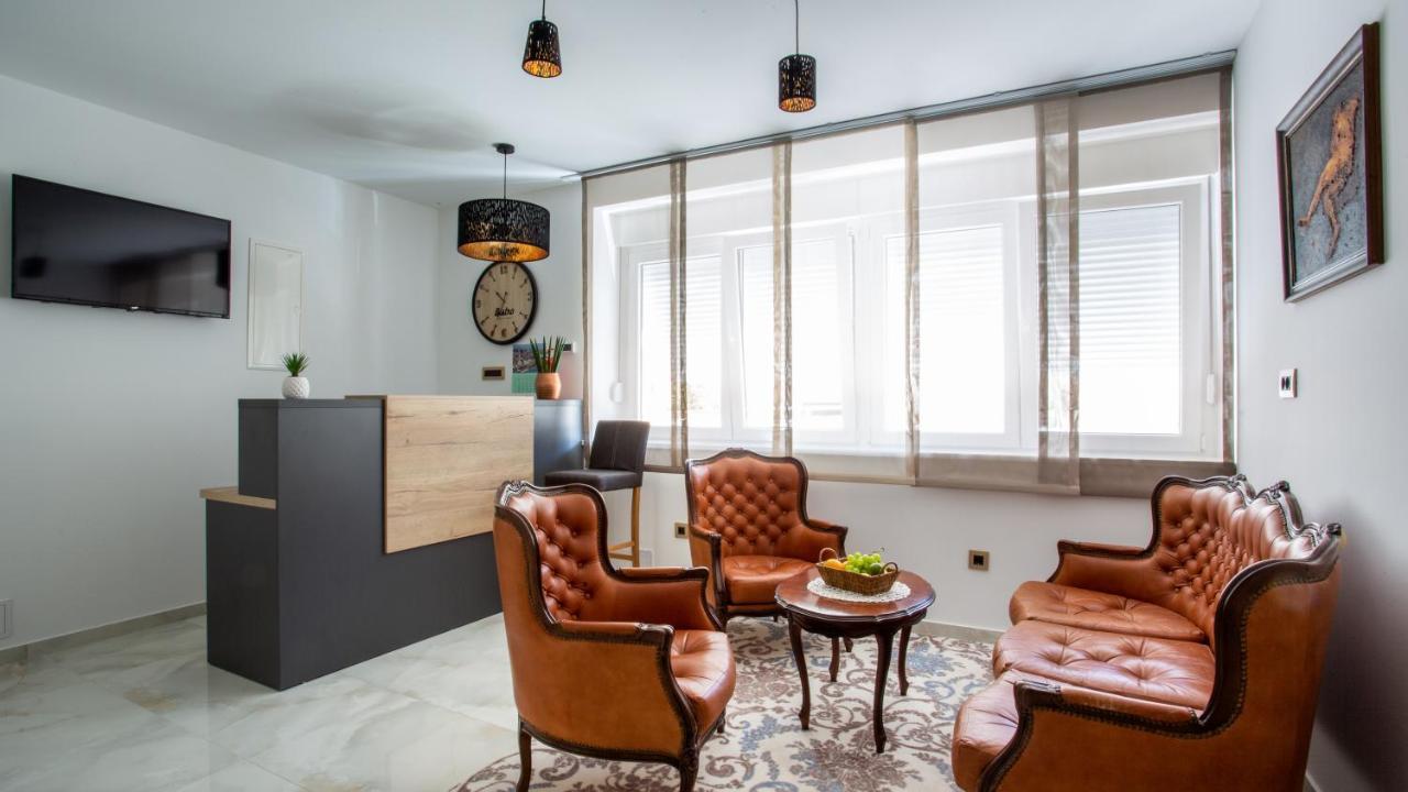Rooms & Apartments Toni สโตเบรช ภายนอก รูปภาพ